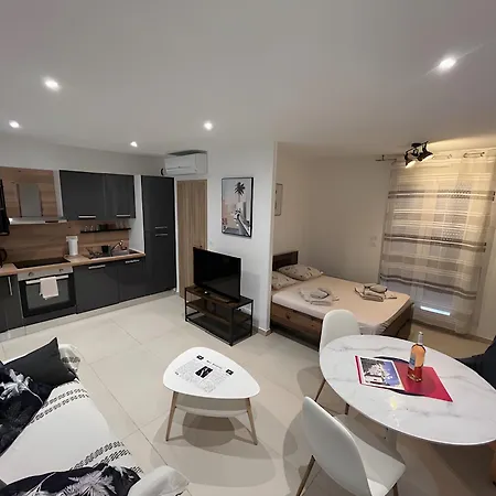 Bel 3 - 5min Du Port